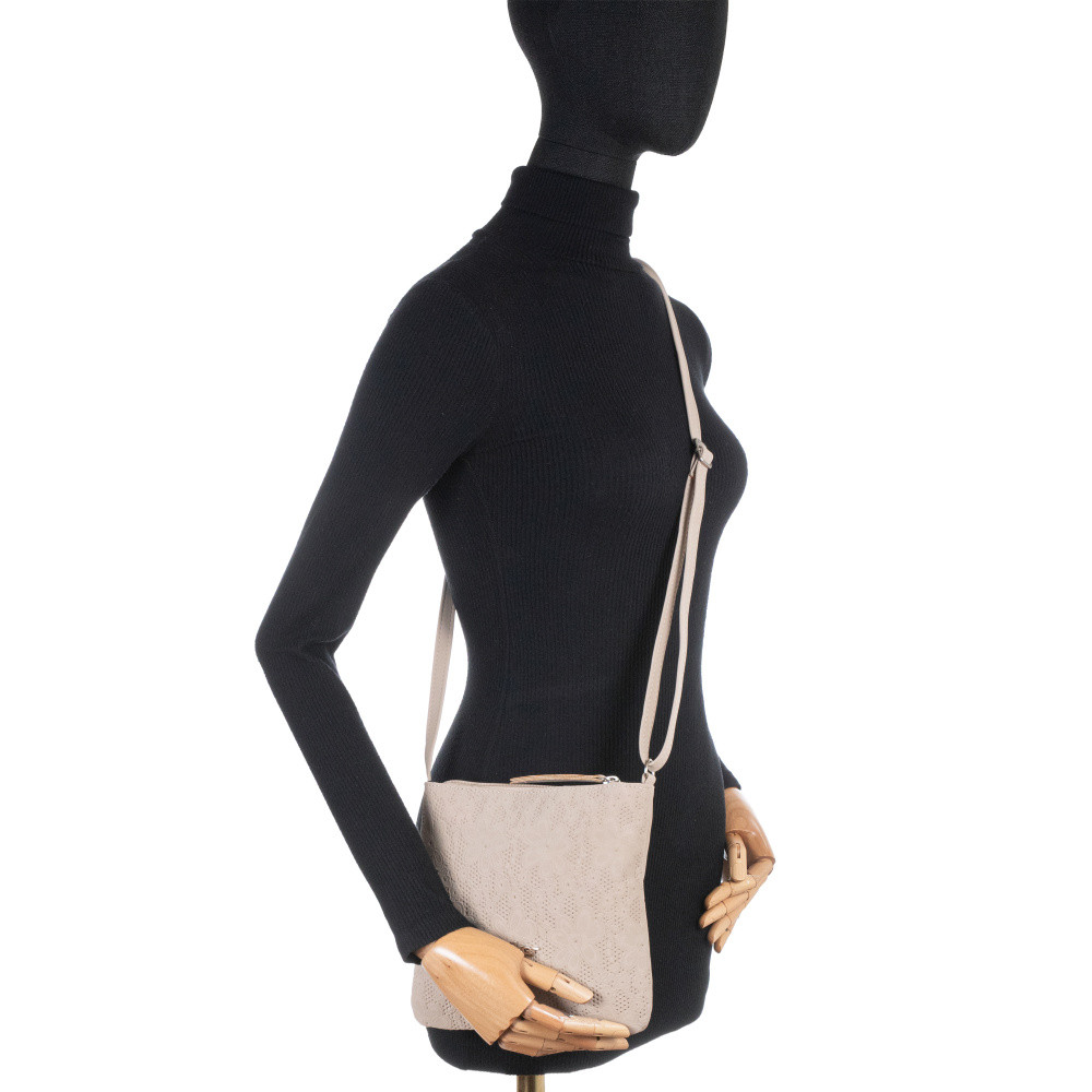 detail Dámská kabelka RIEKER C2538-111-T10 béžová S6