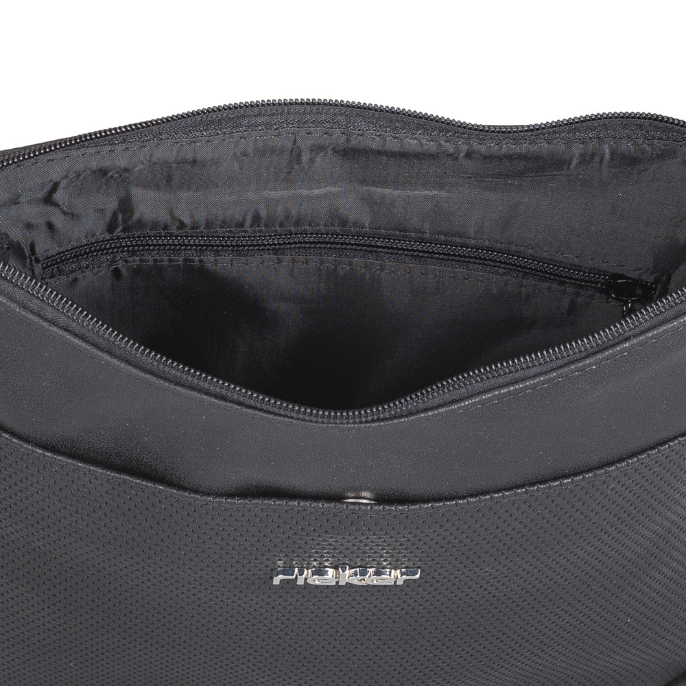 detail Dámská kabelka RIEKER C2604-021-T14 černá S6
