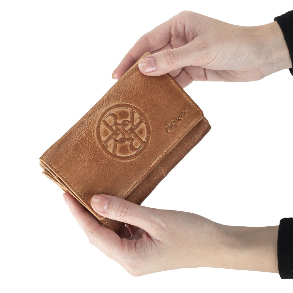 detail Dámská peněženka RIEKER RIE-20200070-W2 hnědá