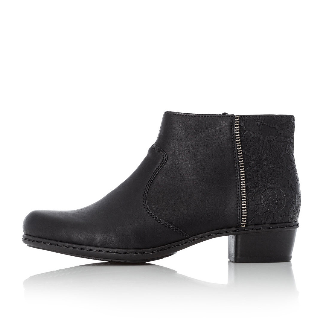 detail Dámská kotníková obuv RIEKER Y0768-02 černá W0