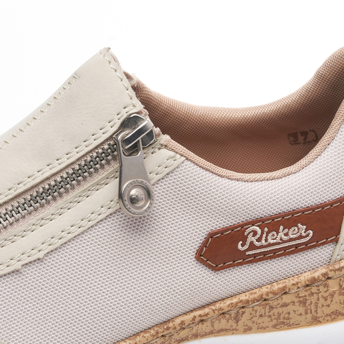 detail Dámské mokasíny RIEKER RIE-10103807-S3 béžová