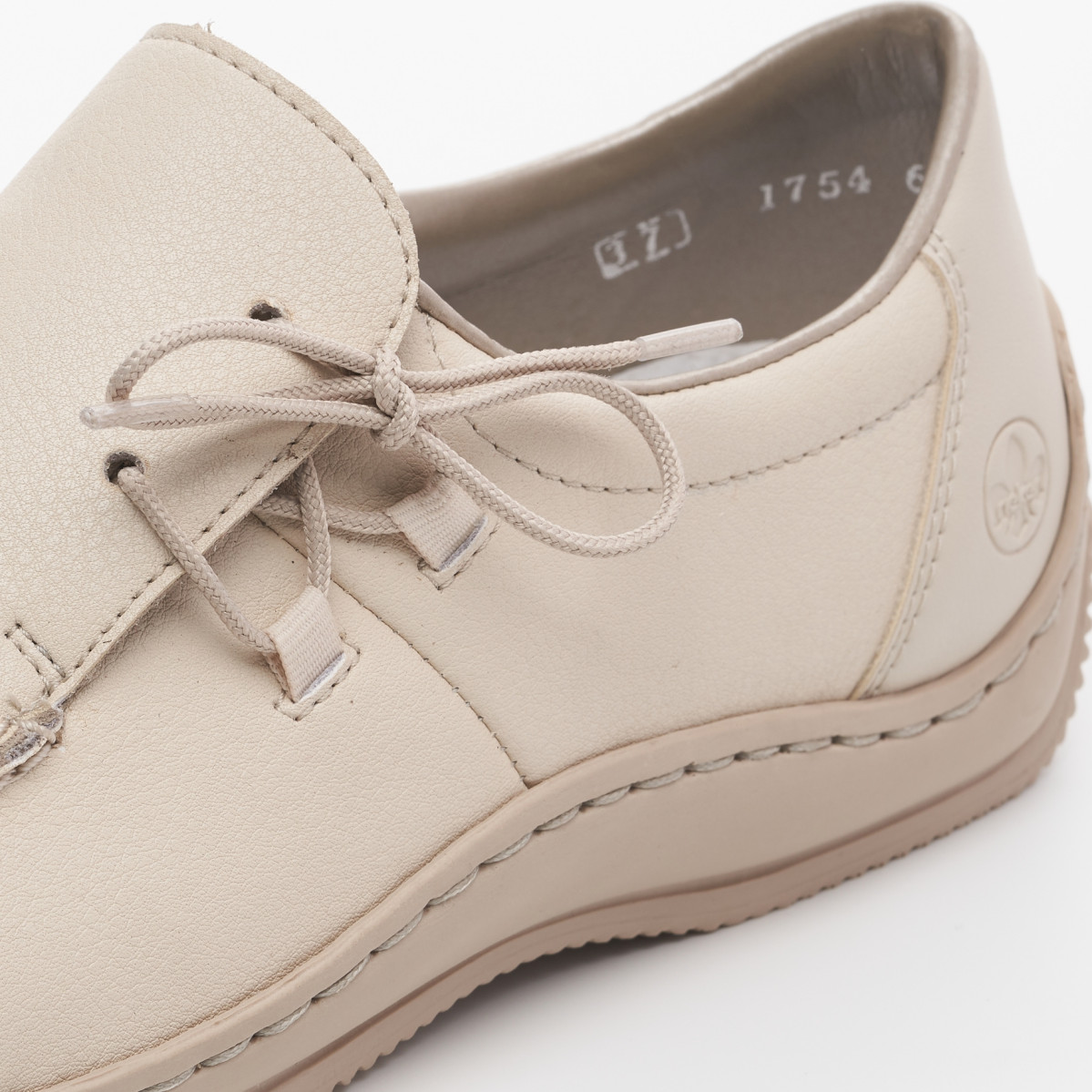detail Dámské mokasíny RIEKER L1754-60 béžová S3