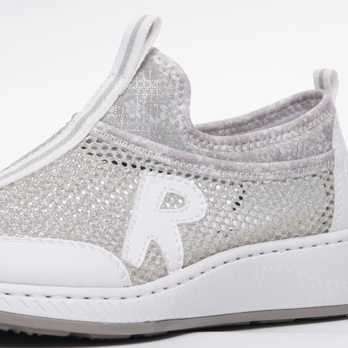 detail Dámské tenisky RIEKER N5554-81 bílá S5