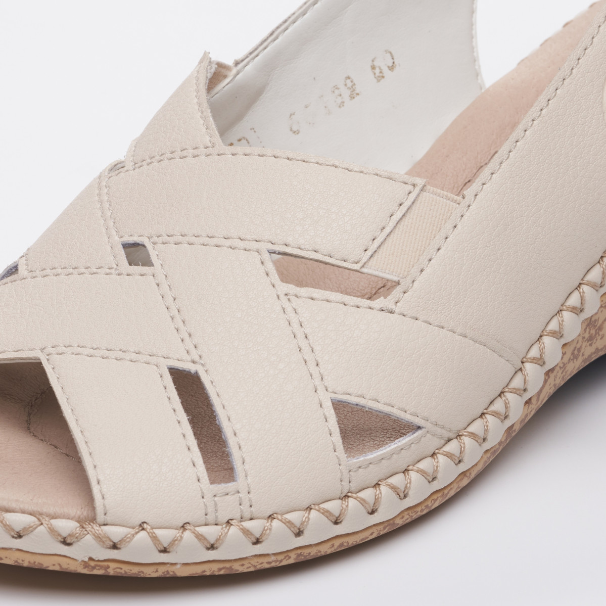 detail Dámské sandály RIEKER 66189-60 béžová S5