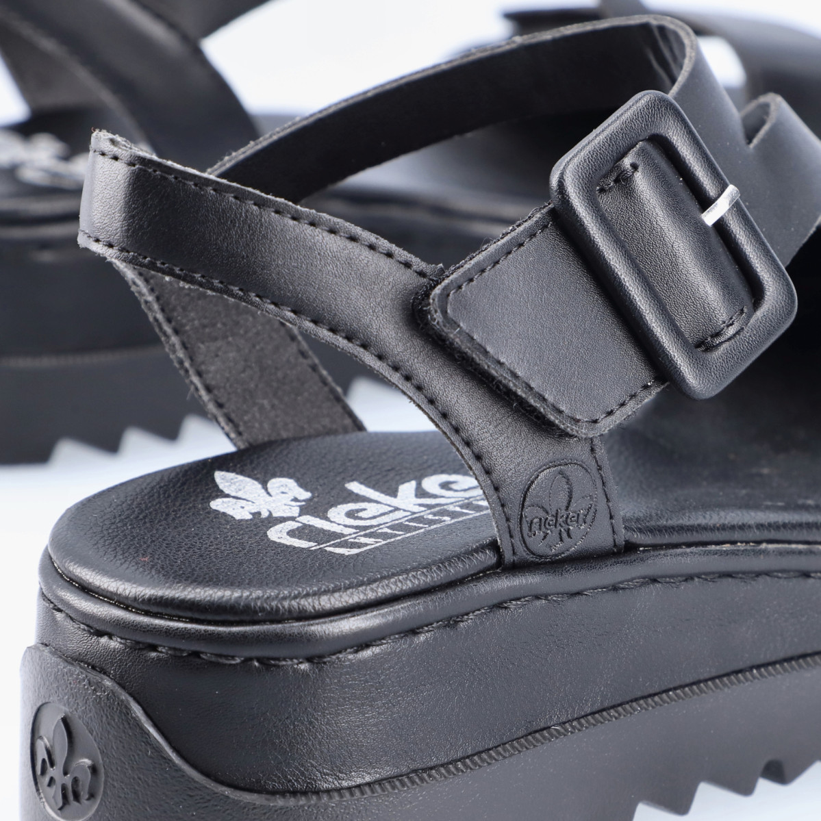 detail Dámské sandály RIEKER RIE-10202530-S3 černá