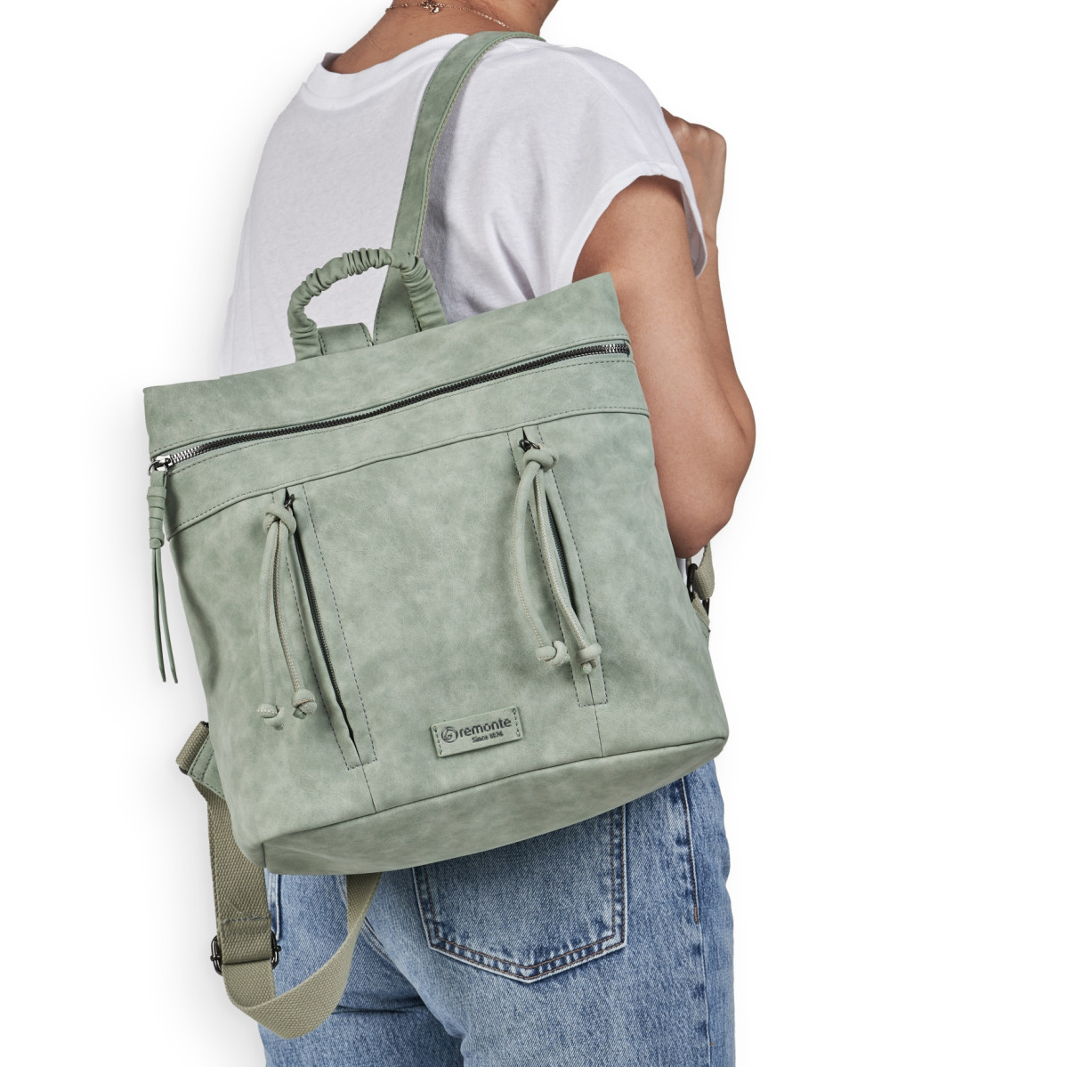 detail Dámský batoh REMONTE RIE-20102495-S3 zelená