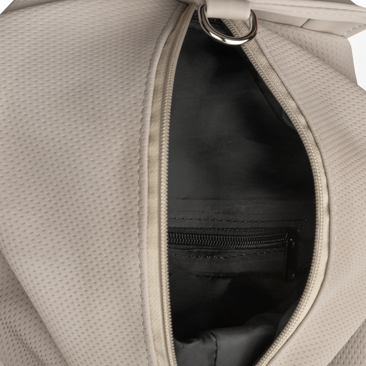 detail Dámský batoh RIEKER C2243-111-T14 béžová S4