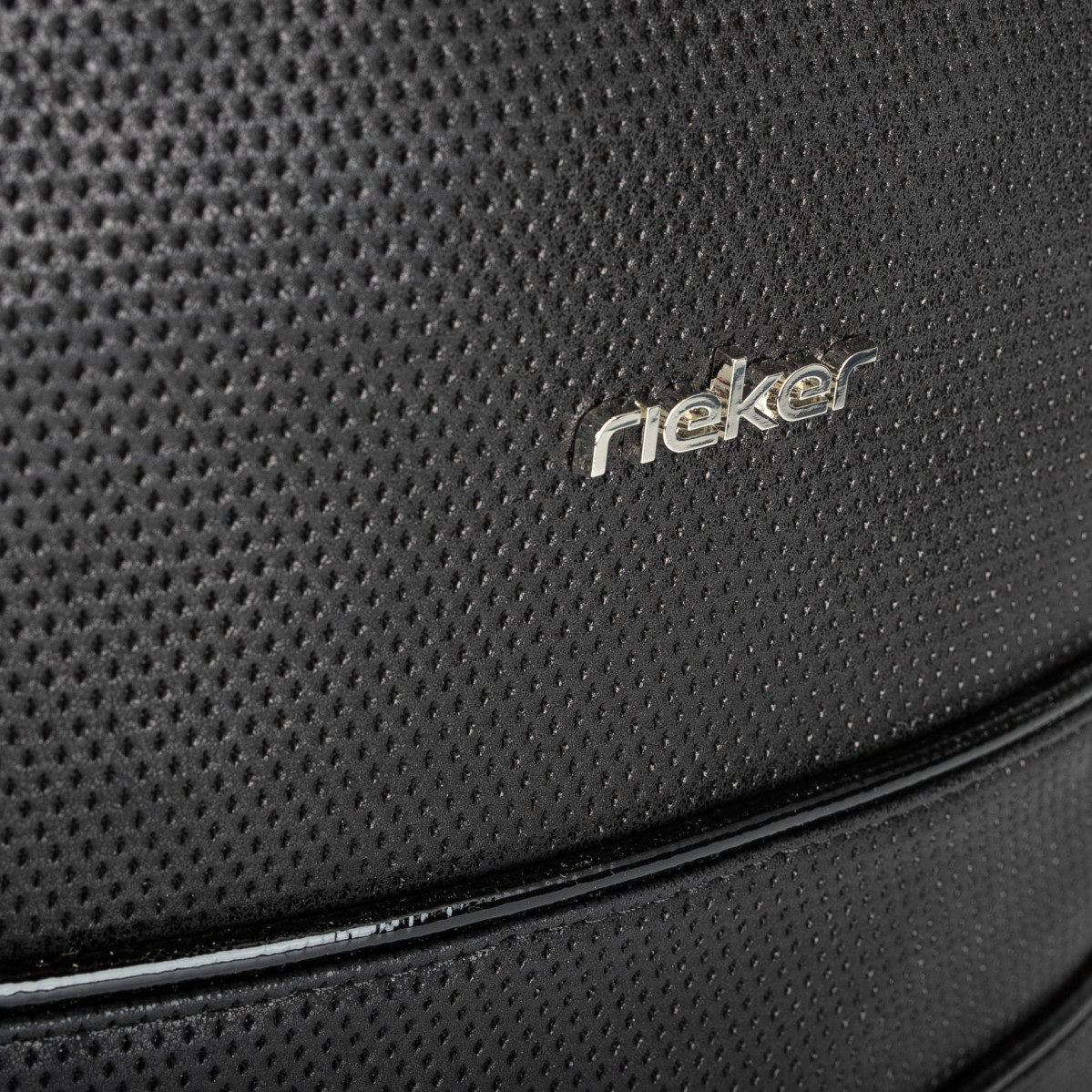 detail Dámská kabelka RIEKER C1954-021-T14 černá S3