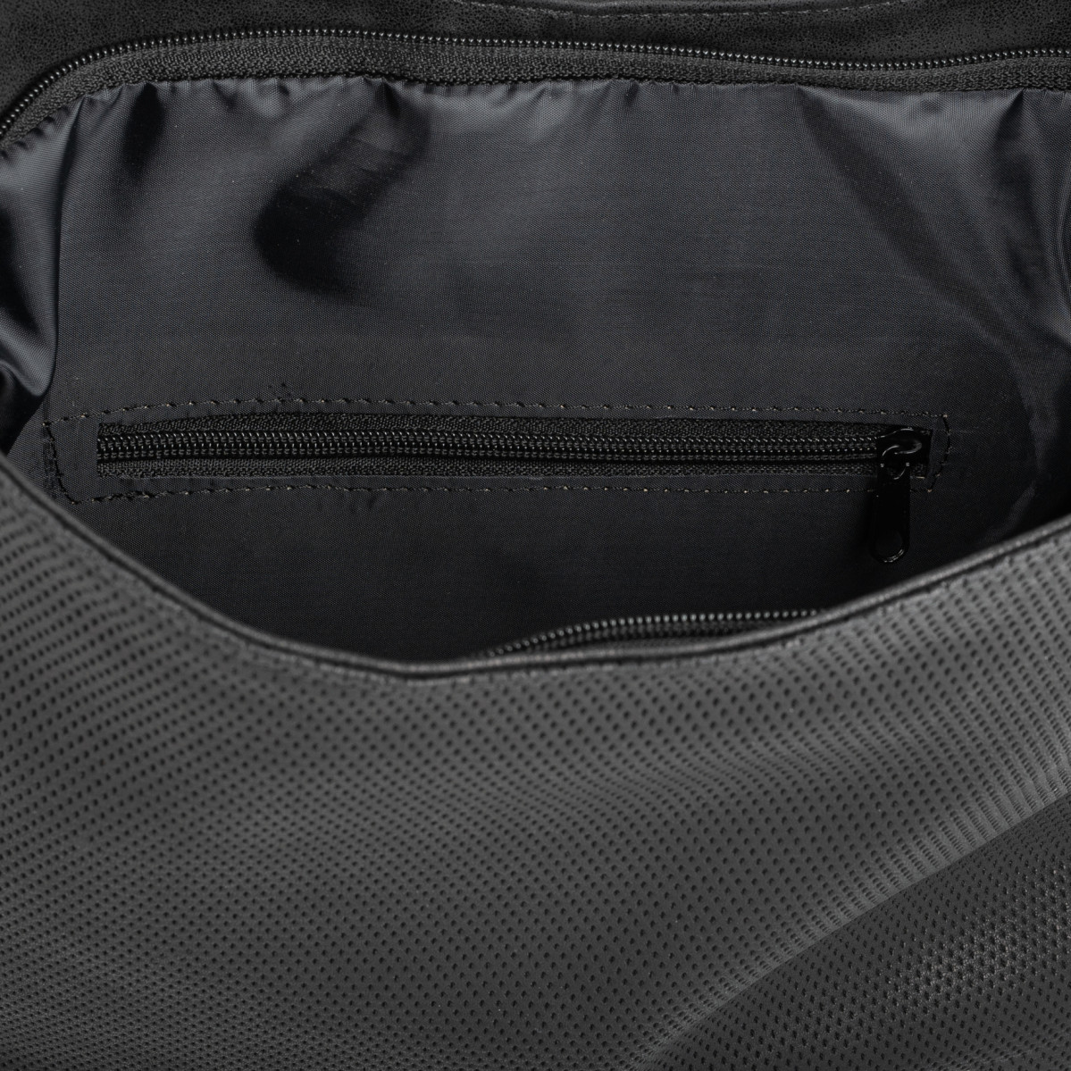 detail Dámská kabelka RIEKER C2245-021-T14 černá S5