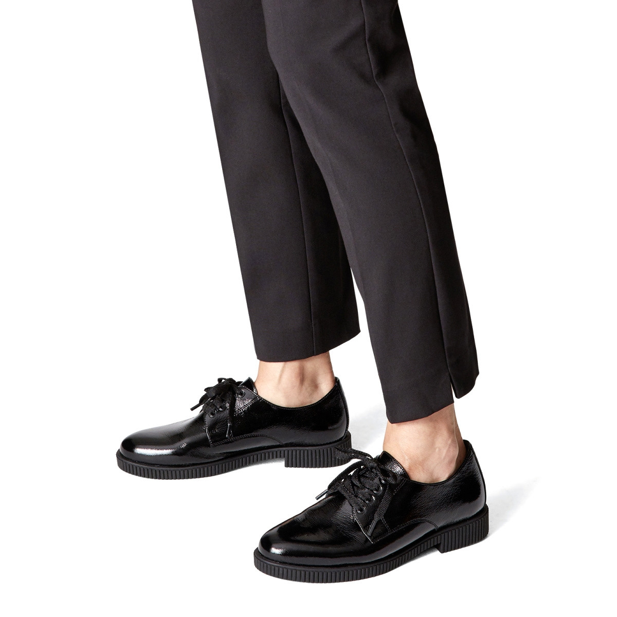 detail Dámské polobotky TAMARIS TAM-10101392-W1 černá