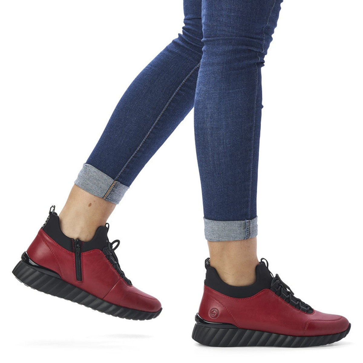 detail Dámské tenisky REMONTE D5977-33 červená W1