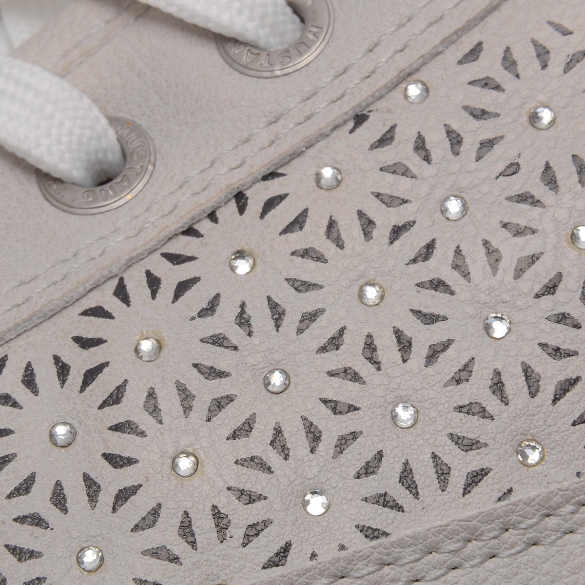 detail Dámská obuv MUSTANG 1146-304-203 ICE