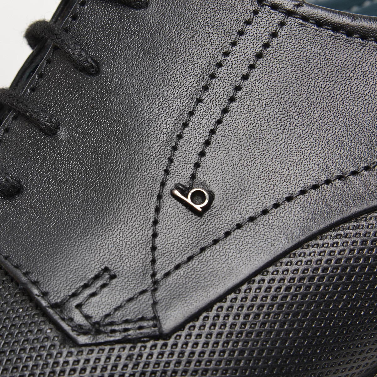 detail Pánská obuv BUGATTI U1811-1-100 BLACK BUGATTI H/W 8