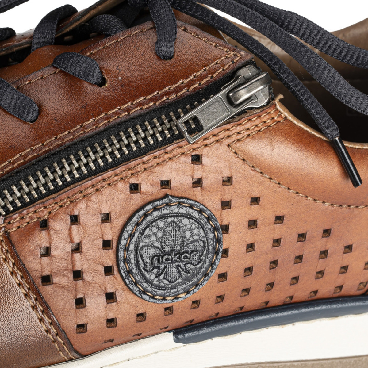 detail Pánské polobotky RIEKER B5115-24 hnědá S2