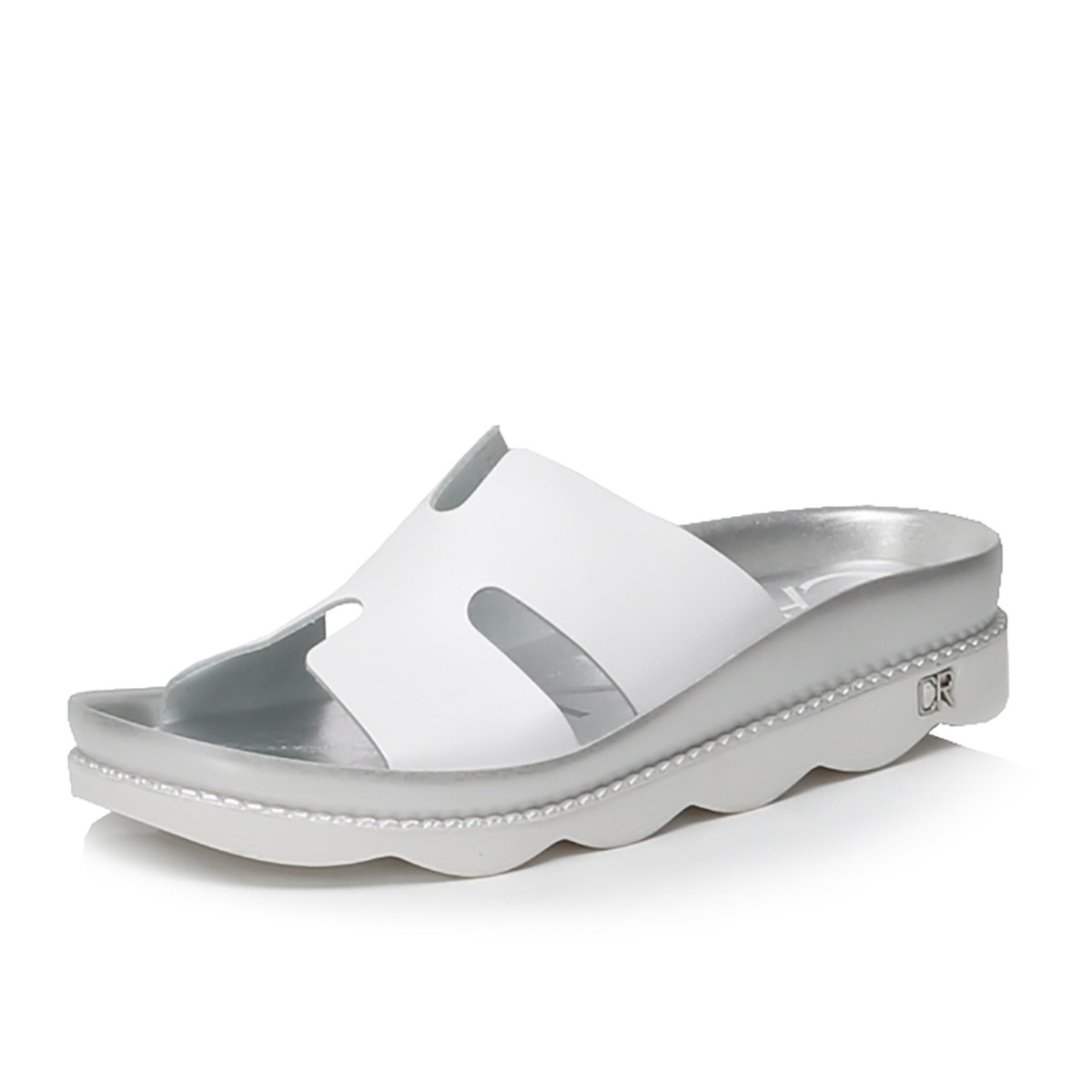 detail Dámské nazouváky CARINII CAR-10200037-S0 bílá