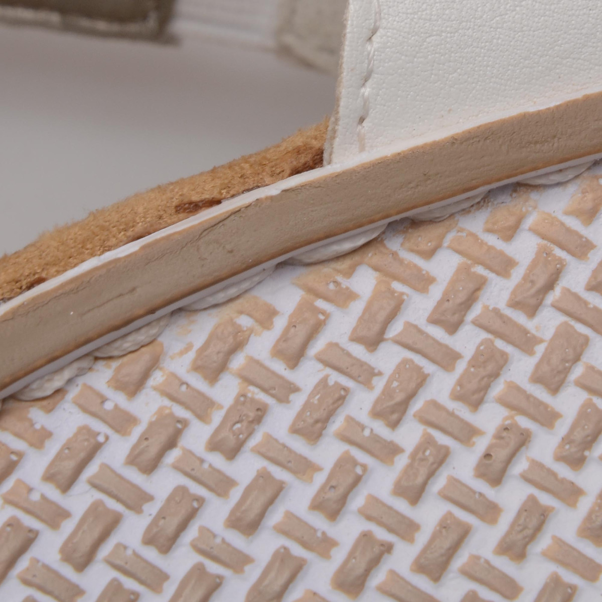 detail Dámská obuv RIEKER 68548/80 WEISS F/S 7