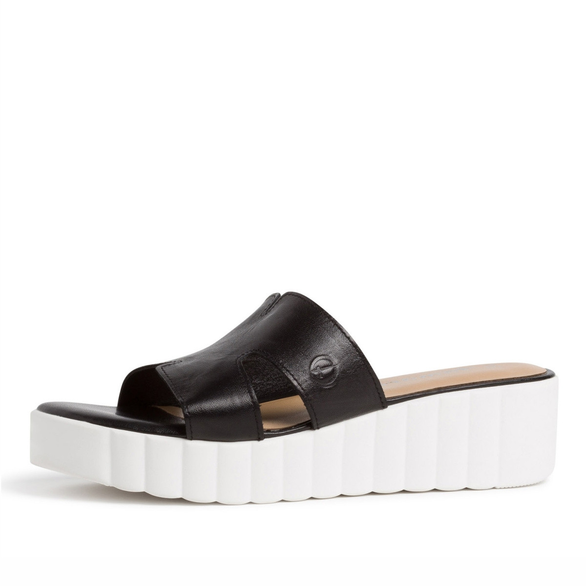 detail Dámské nazouváky TAMARIS TAM-1026877-S0 černá