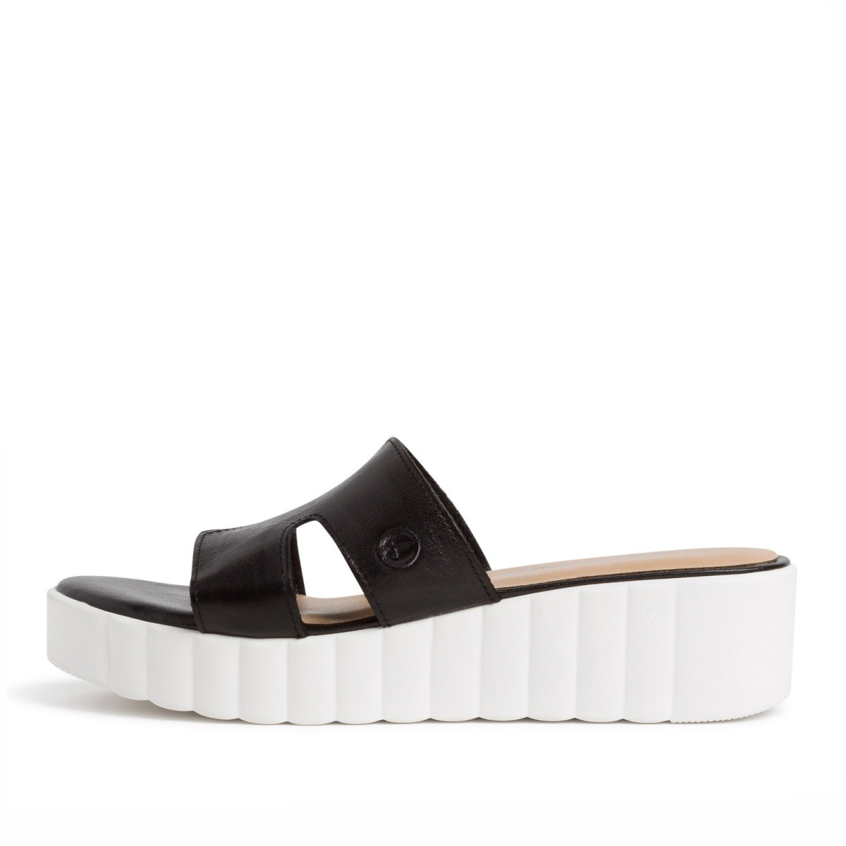 detail Dámské nazouváky TAMARIS TAM-1026877-S0 černá