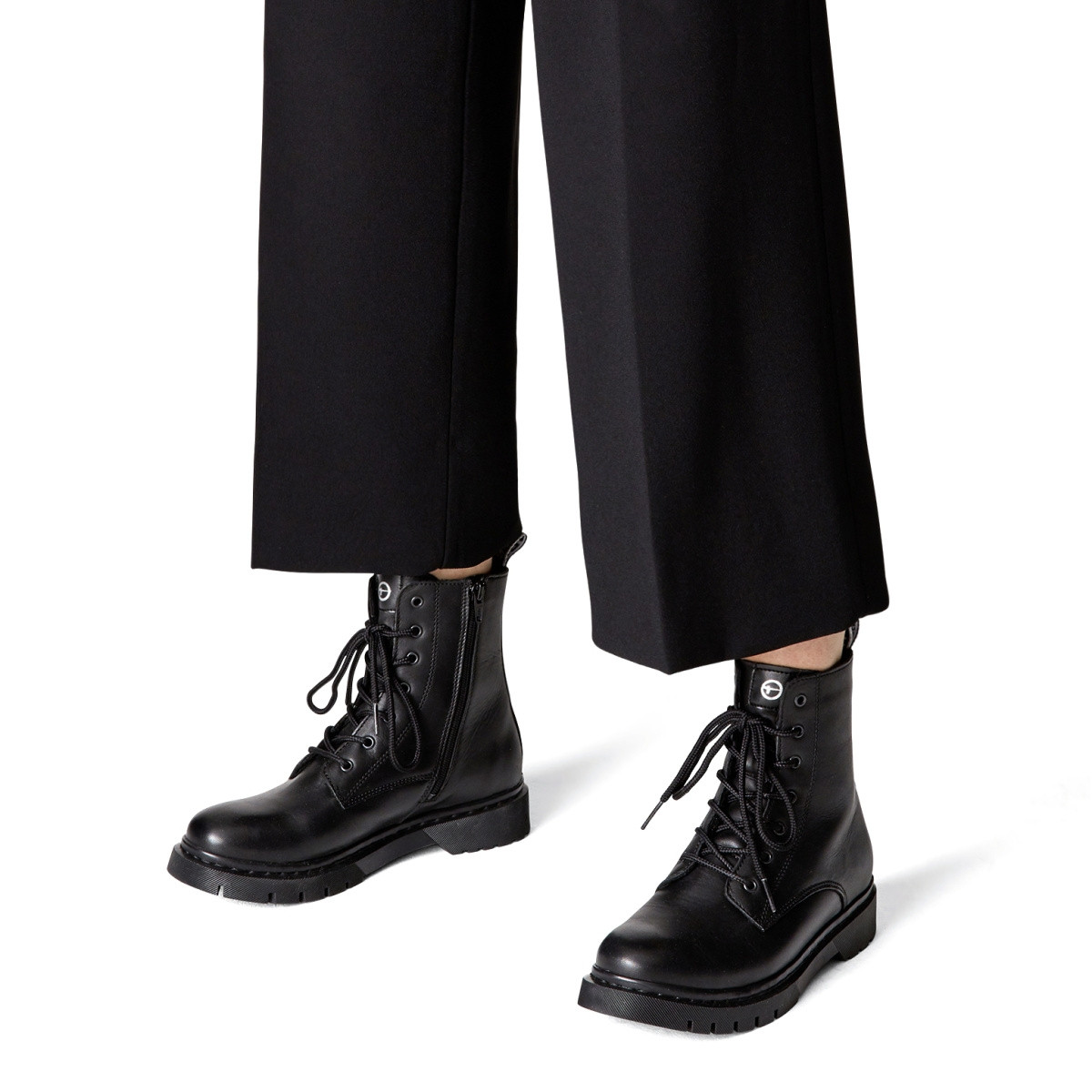 detail Dámská obuv TAMARIS TAM-10301365-W1 černá