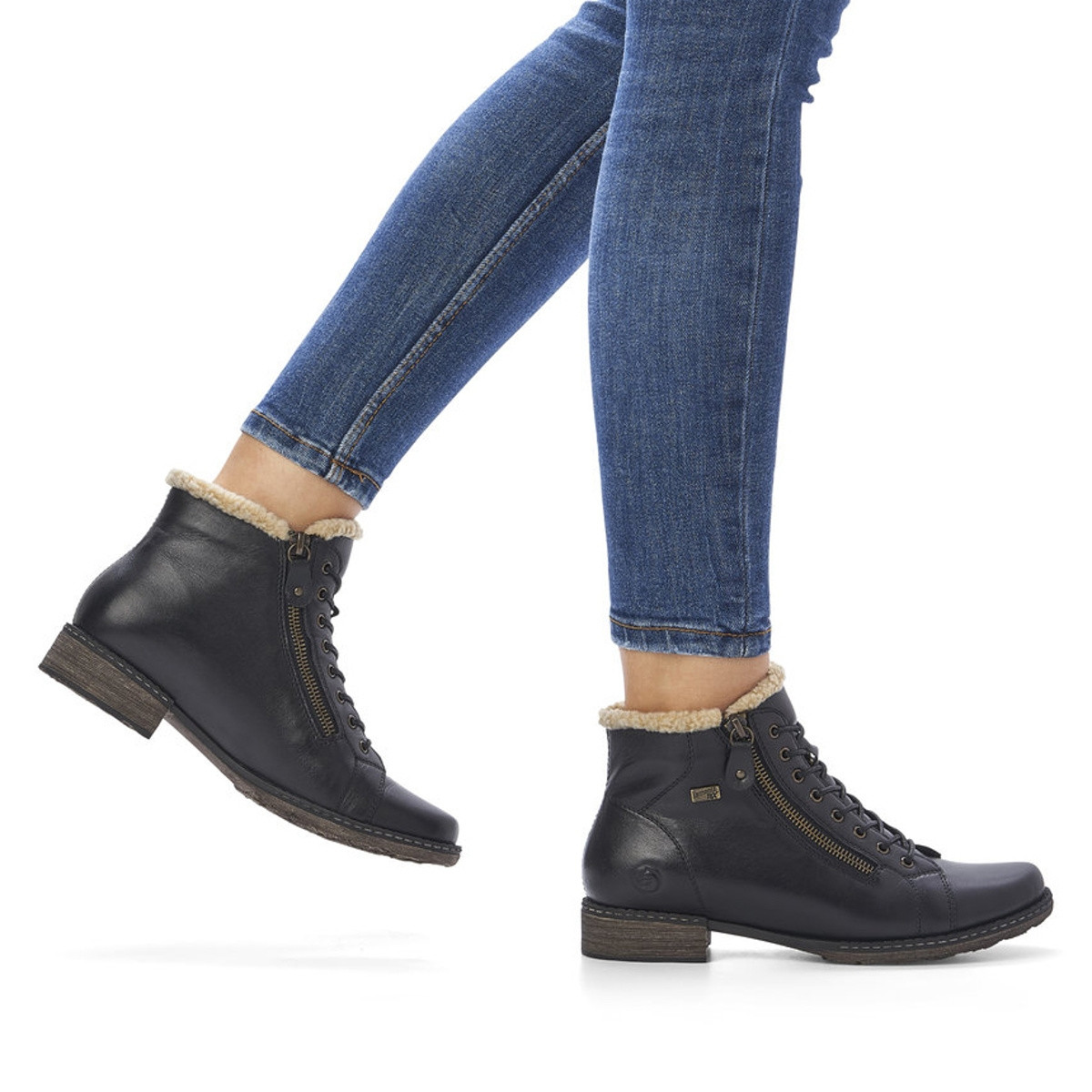 detail Dámska členková obuv REMONTE D4372-01 čierna W3