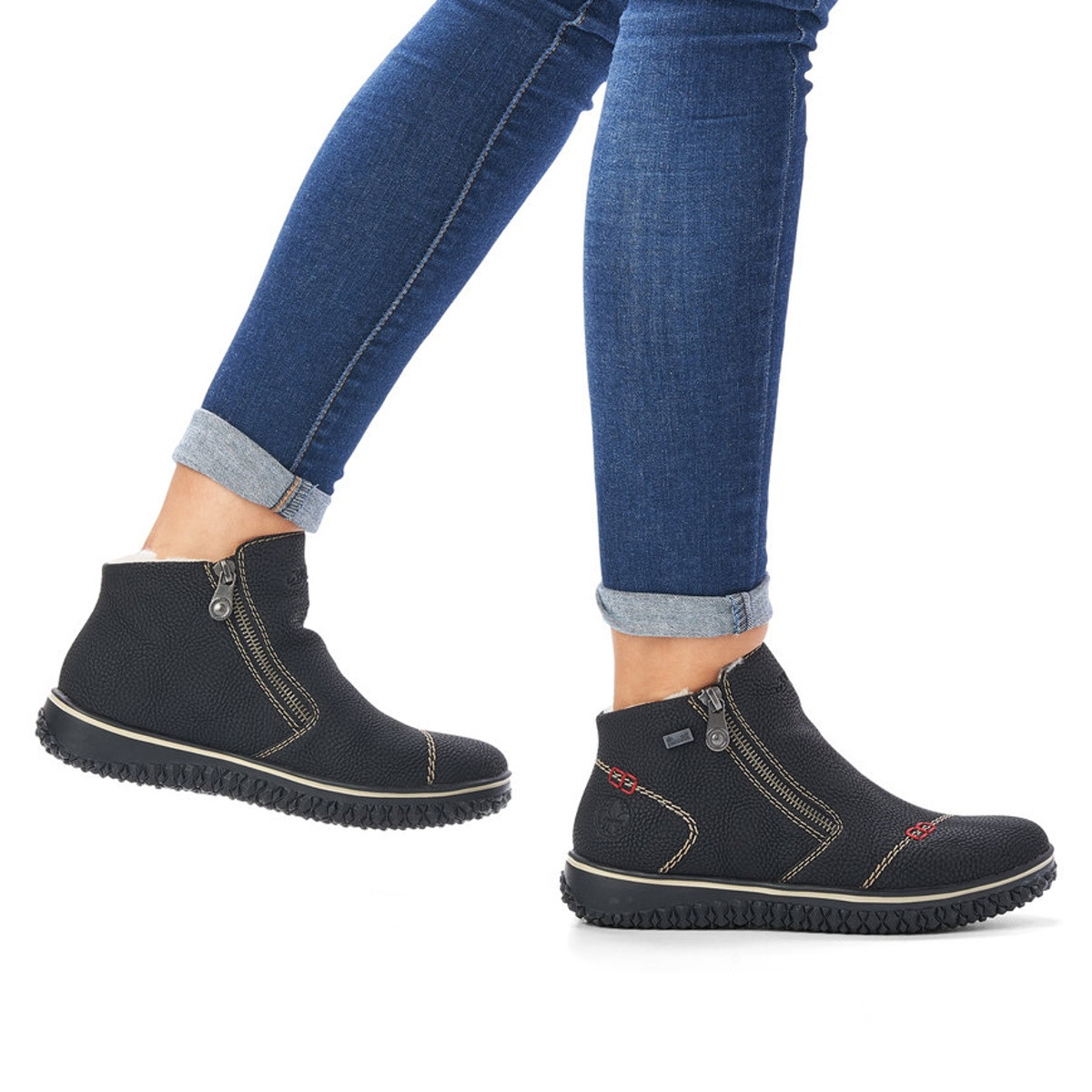 detail Dámská kotníková obuv RIEKER L4270-00 černá W5