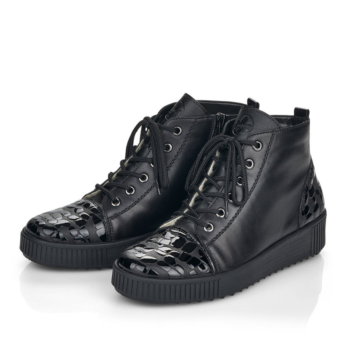 detail Dámská kotníková obuv RIEKER Y6408-00 černá W1