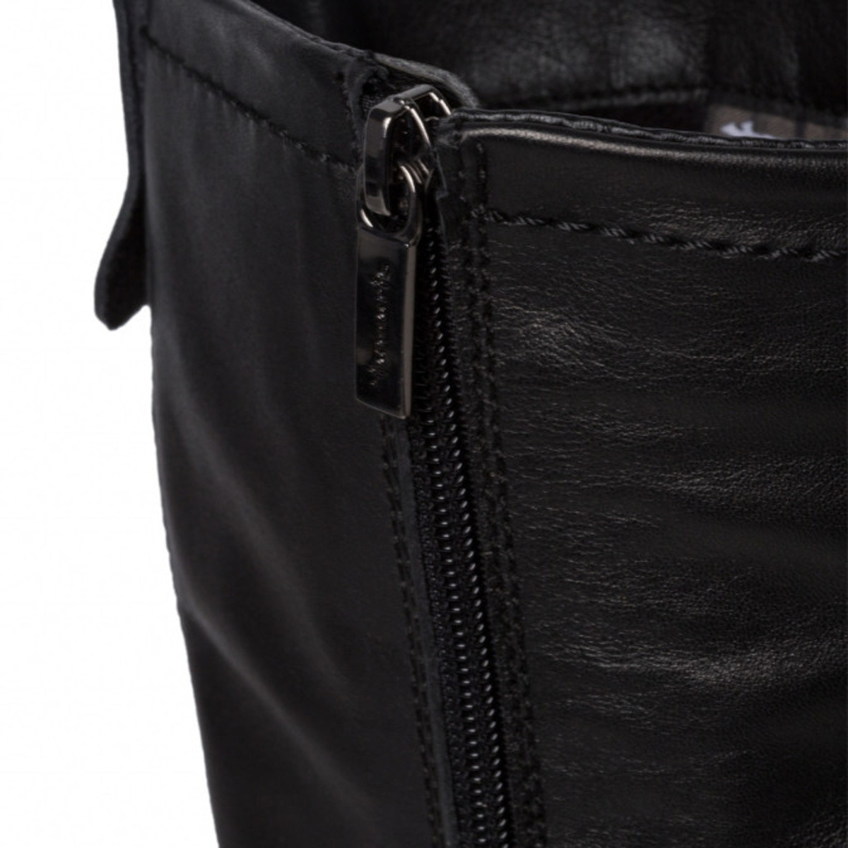 detail Dámské kozačky TAMARIS TAM-10302173-W1 černá