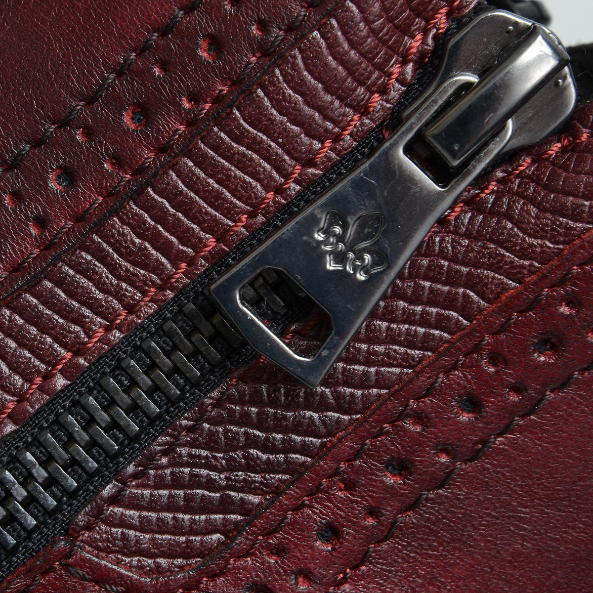 detail Dámské vínové kotníkové boty RIEKER Y3361/35 ROT H/W 8