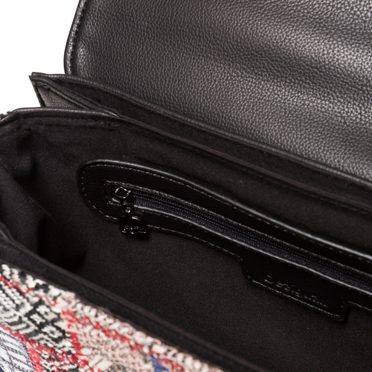 detail Dámská kabelka DESIGUAL 19WAXA36/ 2045 GRIS OSONA DESIGUAL