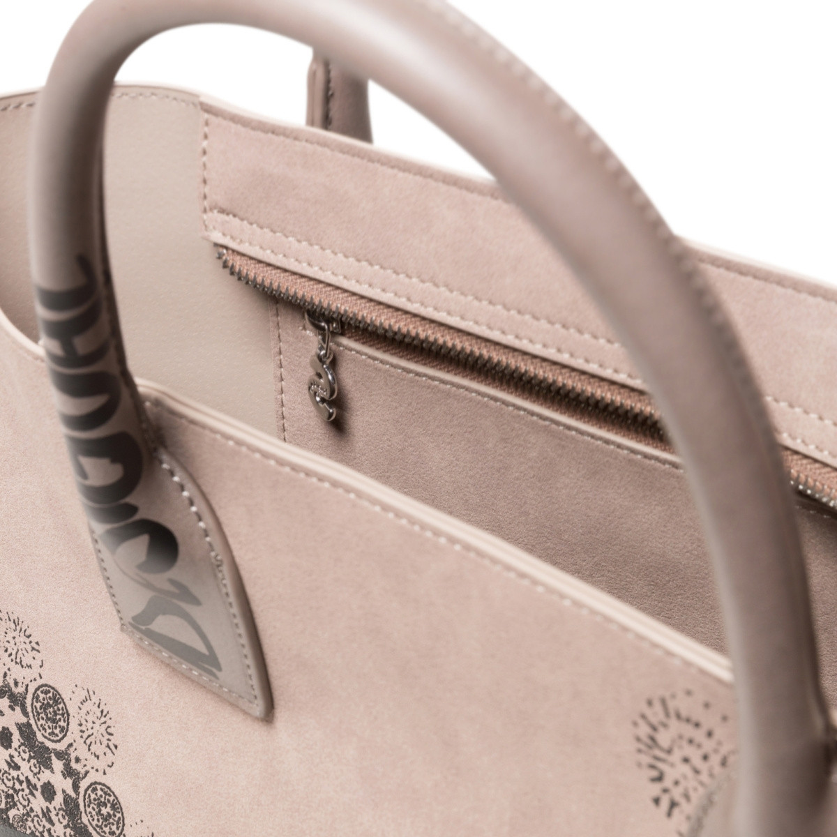 detail Dámská kabelka DESIGUAL 19WAXP51/ 1008 BEIGE CRUDE DESIGUAL