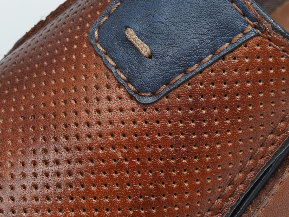 detail P