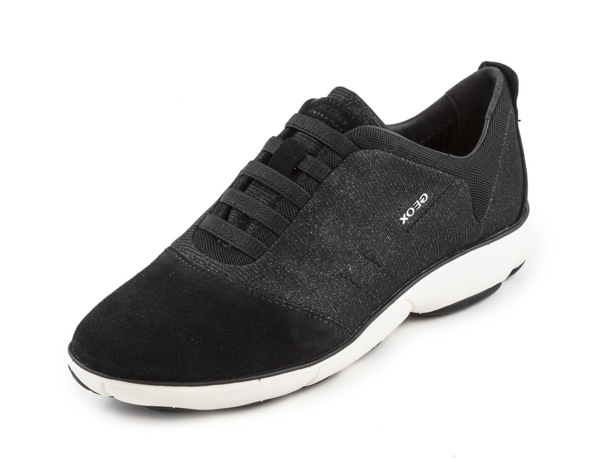 detail Dámské sportovní tenisky NEBULA D641EG / černá třyptivá