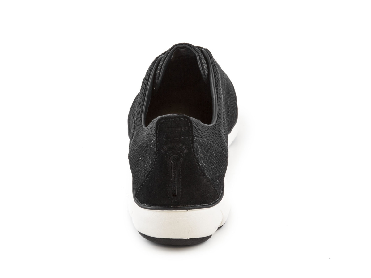 detail Dámské sportovní tenisky NEBULA D641EG / černá třyptivá