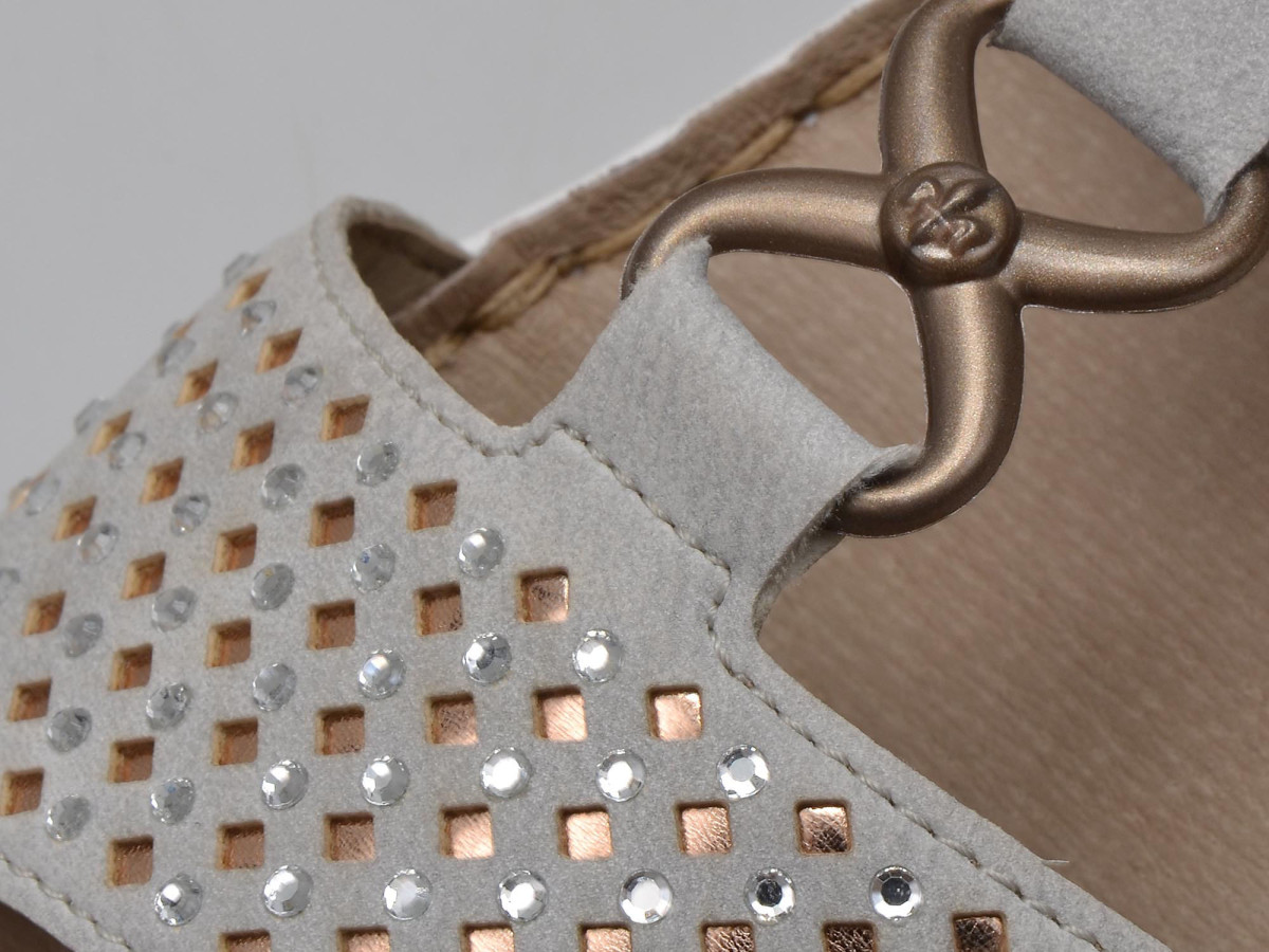 detail Dámské šedé sandály RIEKER V3285/40 GRAU F/S 8