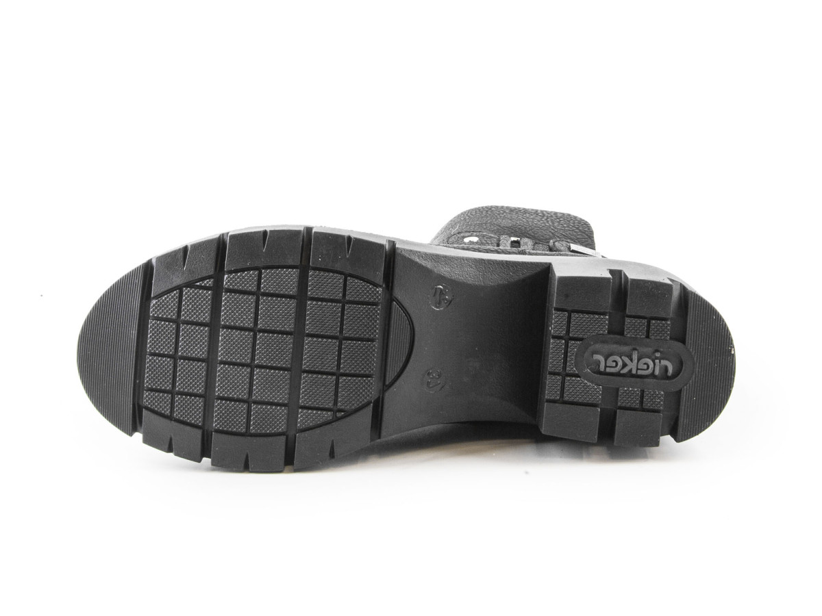 detail Dámské polokozačky na podpatku a platformě s ovčí vlnou a TEX membránou šíře G