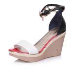náhled Dámské sandály CARINII CAR-10200055-S0 multicolor