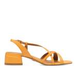 náhled Dámské sandály TAMARIS 28253-44-600 žlutá S5