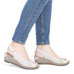 náhled Dámské sandály RIEKER 624H1-60 béžová S6