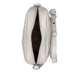 náhled Dámská kabelka REMONTE Q0667-90 stříbrná S6