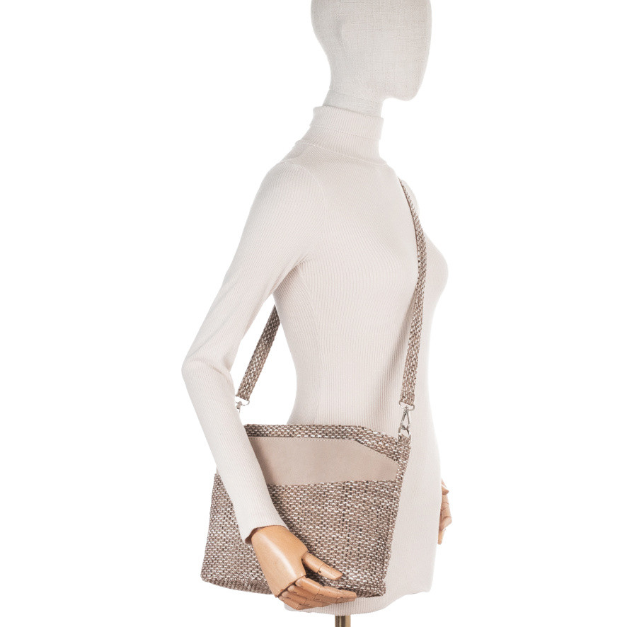 detail Dámská kabelka RIEKER C2423-203/111-144/2 hnědá S6